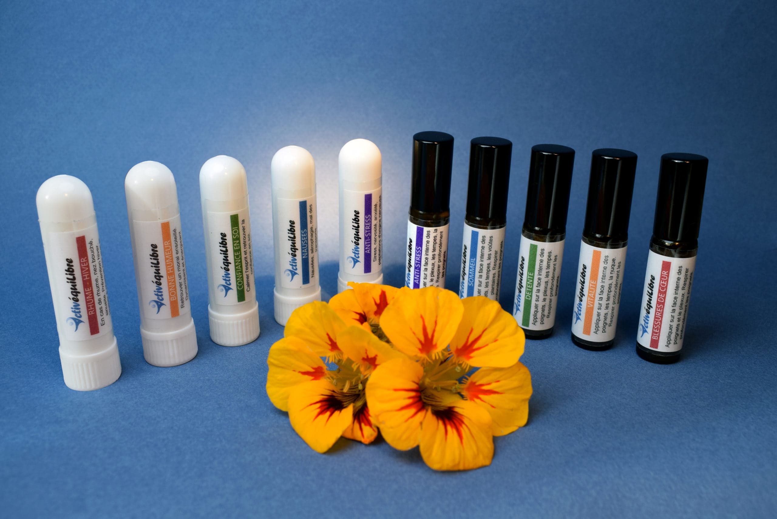 Aromasticks et Rolls-on Activéquilibre, aux huiles essentielles bio de grande qualité, pour prolonger l'effet des massages
